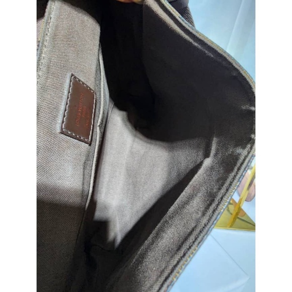 Authentic Louis Vuitton Damier Ebene District PM Messenger Bag Brown - Picture 13 of 14